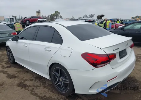 2020 Mercedes-Benz A 220 из США, поврежденный, VIN W1K3G4EB3LJ234065